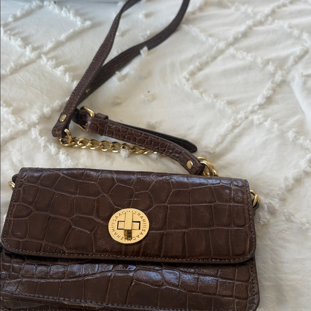 Handbag Brown Croc Embossed crossbody with Gold Accents Isaac mizrahi